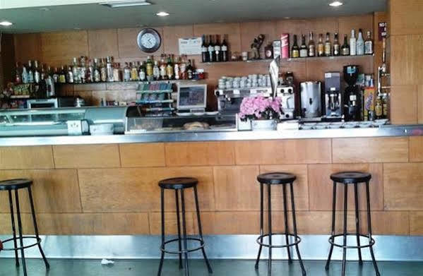 Hostal Meson Pepa Logrono Bagian luar foto